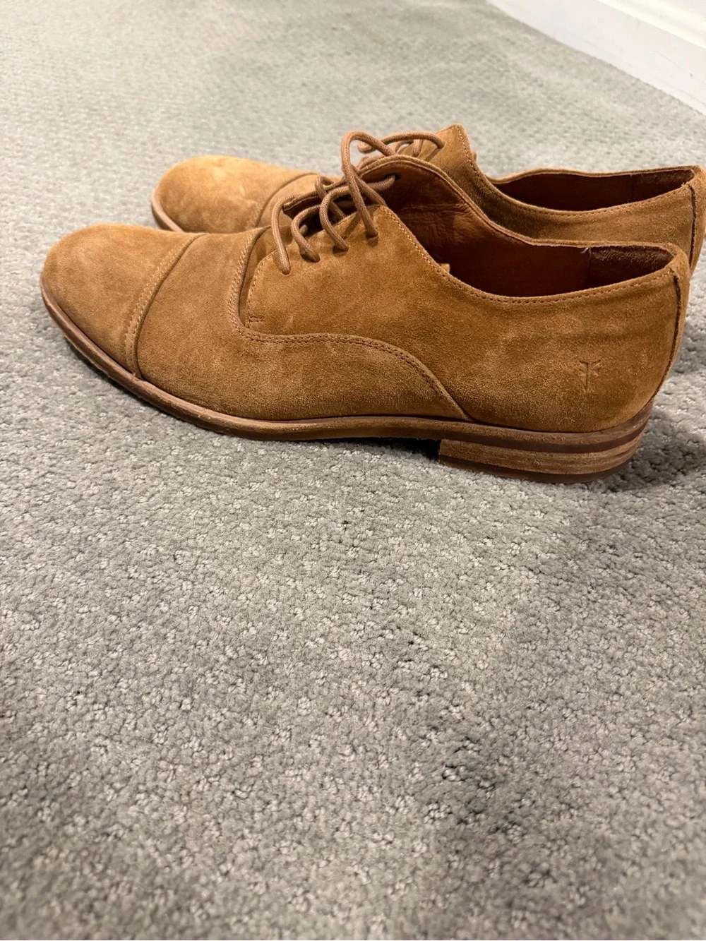 Frye Men’s Suede Cap-Toe Derby in Cognac